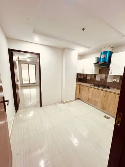 Prime Main Road Facing Apartment for Sale in Gulberg Heights High Rental Return