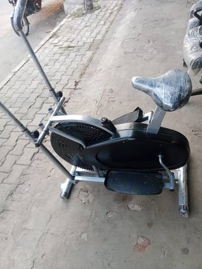 eliptical air bike/exercise cycle machine