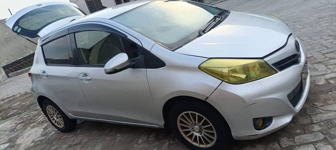 Toyota Vitz 2013