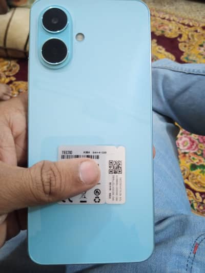 Tecno spark go 2 4+64 gb