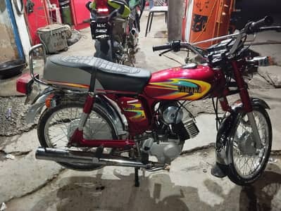 YAMAHA YB100 (RED)