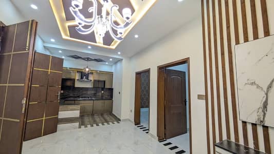 5 MARLA UPPER PORTION AVAILABLE FOR RENT IN EDEN BOLIVARD HOUSING SOCIETY COLLEGE ROAD LAHORE