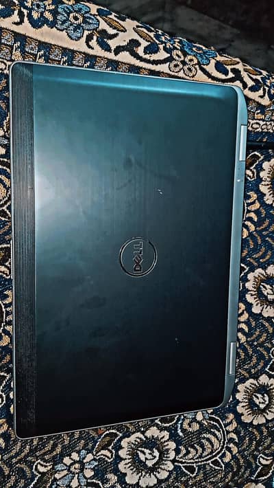 dell laptop 2 GB graphic card