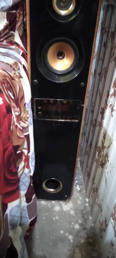 audionic tower speaker