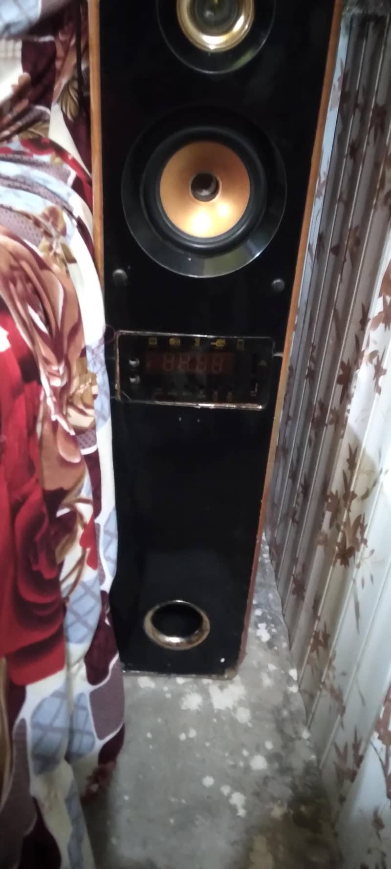 audionic tower speaker 0