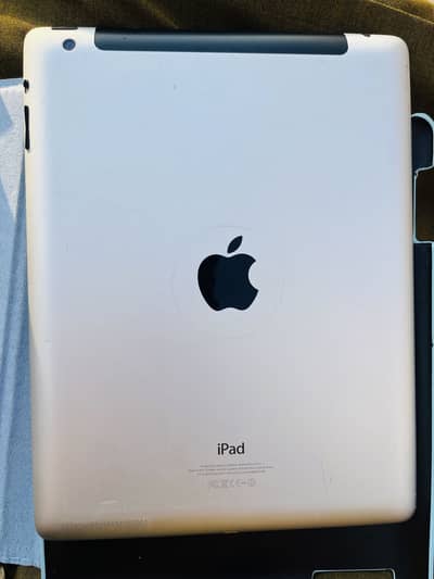 Apple iPad Air 1st Generation -9/10 Condition -With Cover & Cable
