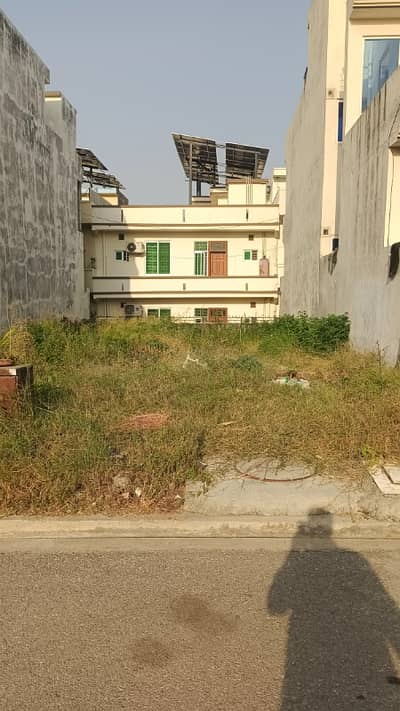 1 Kanal 20 Marla (50*90) Heighted Location Residential Plot for Sale in O9 Police Foundation