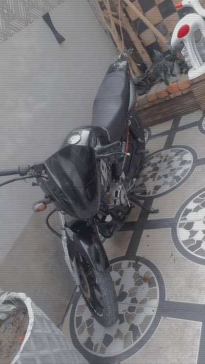 YBR modification full drop black colour WhatsApp  only.  03244899709