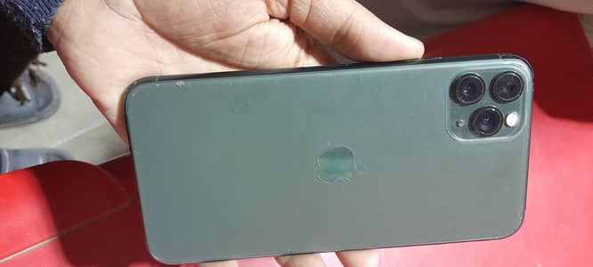 I phone 11 pro max 256gb Non pta panel or battery change ha 0302456826