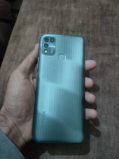 Infinex hot 11 play with box 4/64 neat and clean. .