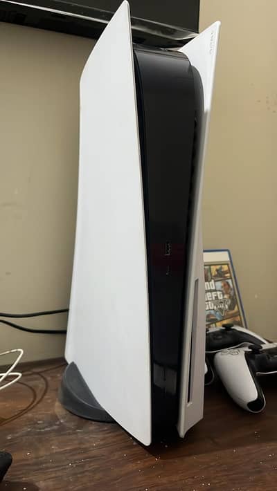 PS5 Fat Used with original box and 2 controller and 2 Game DVDs