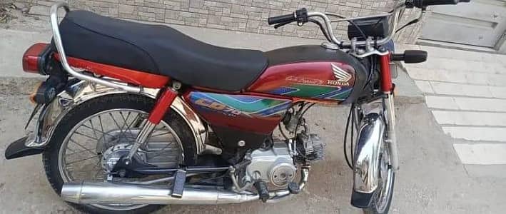 Honda CD 70 bike for sale WhatsApp 03 27 75 16 929