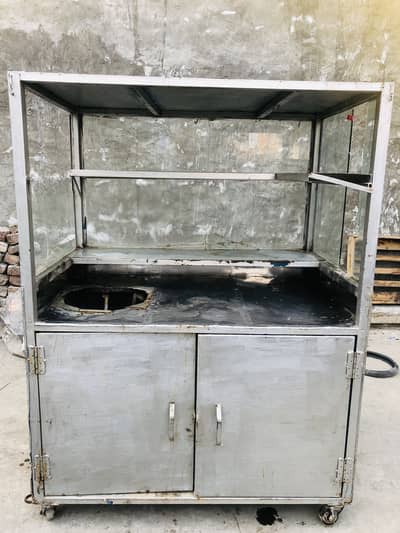 Counter for fries and smosa roll