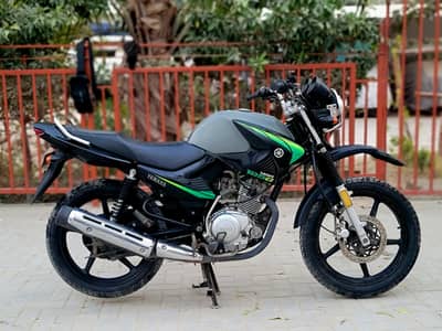 Yamaha YBR125G 2024 Mode 0*3*3*4*2*0*7*7*8*5*3 Matte Gray Color