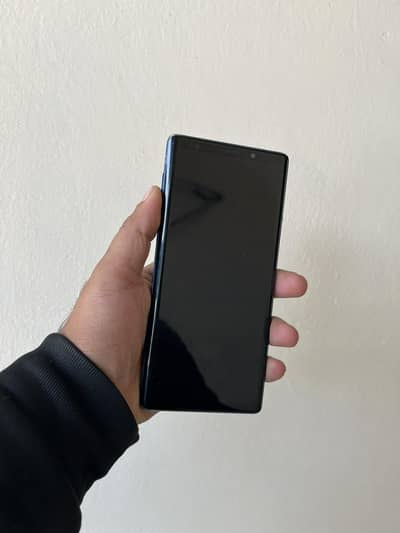 Samsung Note 9 . . . 6/128 GB