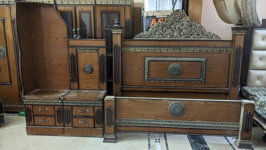 Double bed with matters