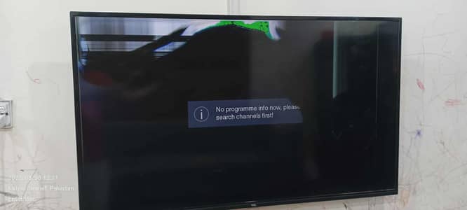 TCL LCD 50" Screen Crack