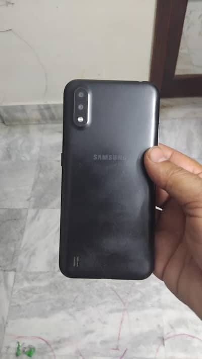Samsung A01 complete box. 2gb ram 16gb rom