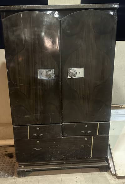 Steel cabinet with locker and stand