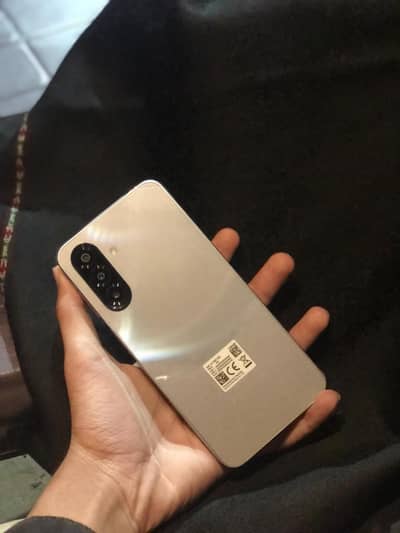 Samsung galaxy A17 for sale.