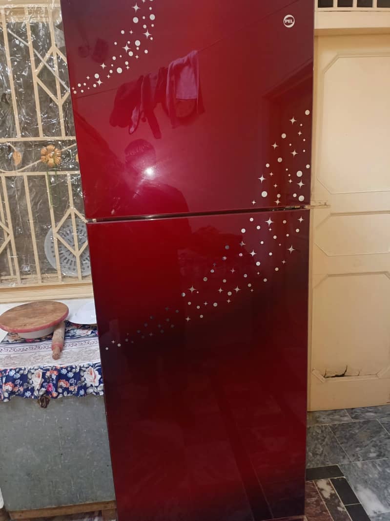 فریج براۓ فروخت  نیٹ اینڈ کلین  حالت میں 0