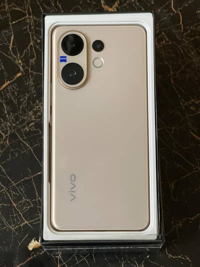 Vivo V60 Brand new Only box open