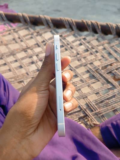 iPhone 12 mini factory unlock 64 gb 2 year say jazz Ki sim glitch hai