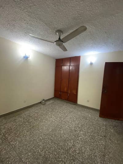Beautiful 2nd Floor For Rent In I-10