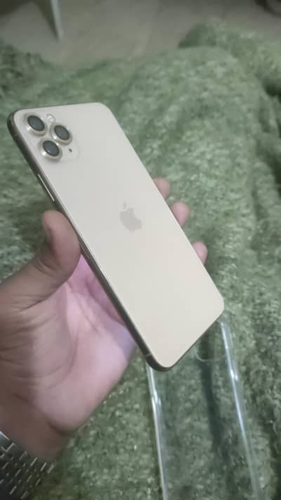 I phone 11 pro max PTA 256gb 95% battery health 10\10 condition
