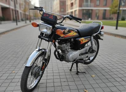 Showroom look, real CG power.  Honda CG125 2021 — only 10,000 km