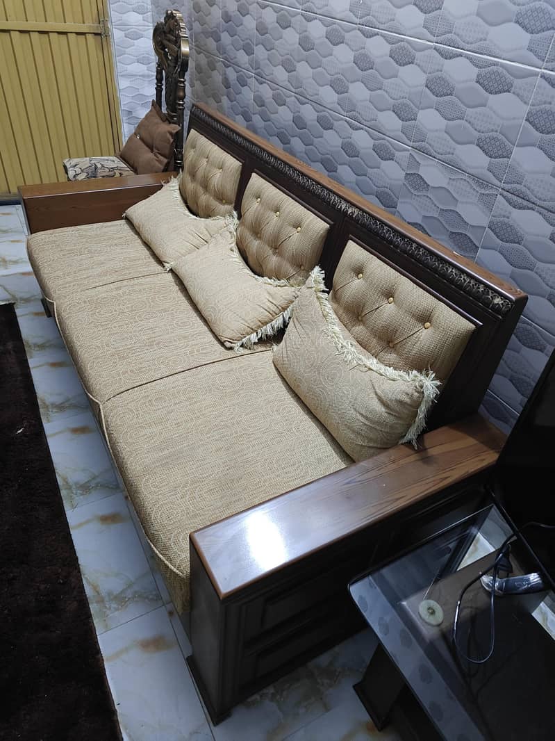 Sofa Set 3+1+1 plus Table Set 0