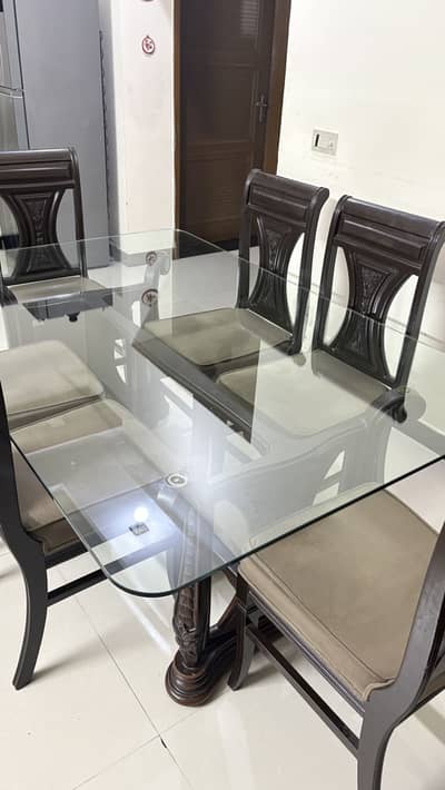 Original sheesham wood table for sale in perfect condition