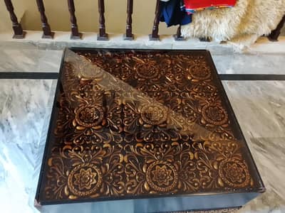 senter table for sale in Lahore good luck good condition like new