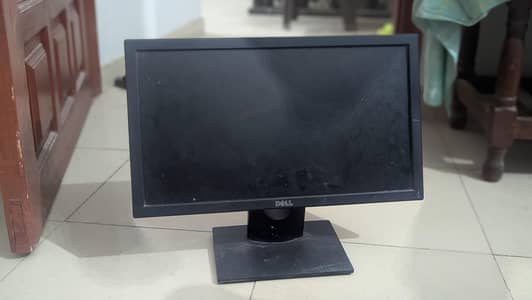 19 Inch Scrap dell monitor ( due to dead cards)