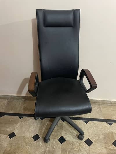 Executive Office Chair