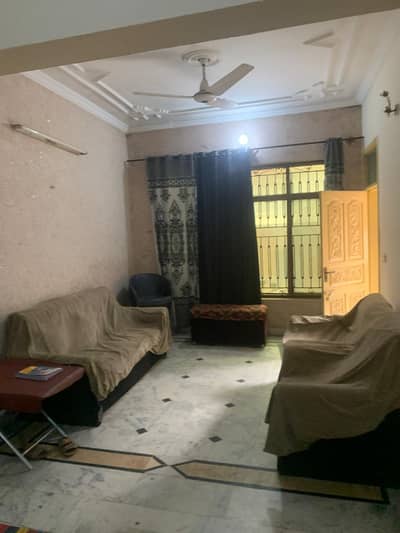 Single story saperate house for rent in officer colony line 3 near Misryal road