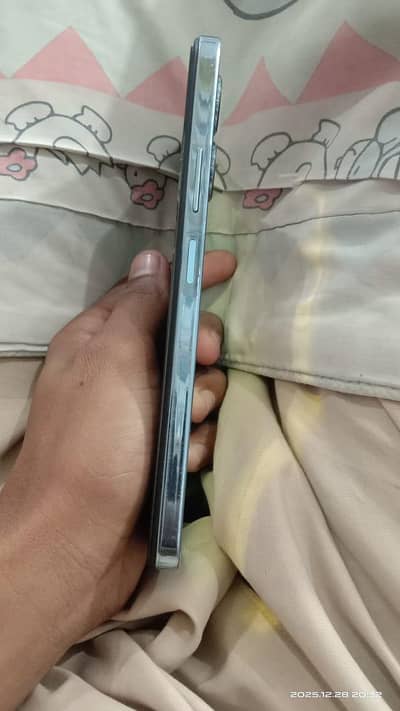 infinix not 30 lush condition 45 watt fast charger