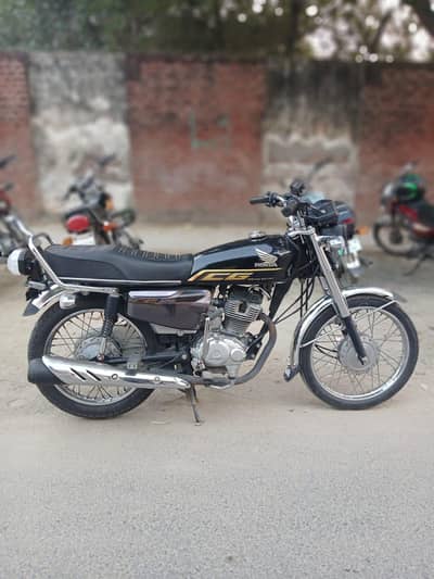 5 STROKE SELF STRT FOR SALE.