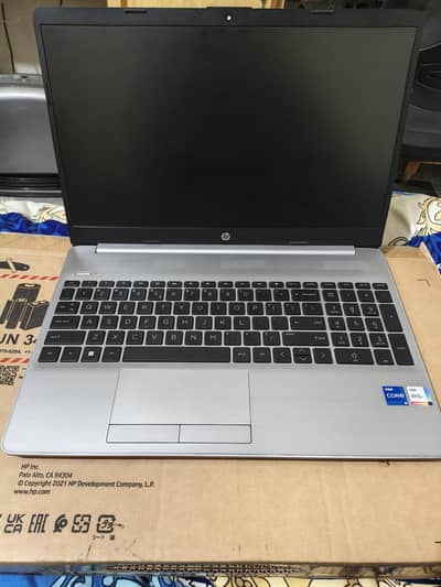 Box pack HP 250 G9 | i5 12 Gen 15.6" display | 256GB nvme SSD 8Gb DDR4