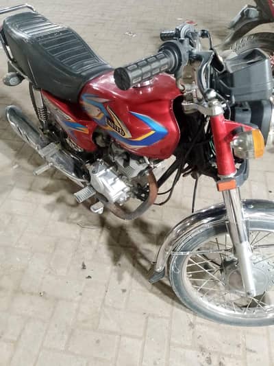 united 125 Argent sell