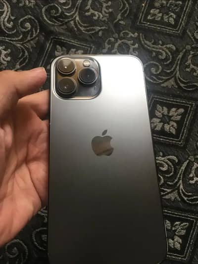 13 pro max update mei line or camera messg aya tha panal change h