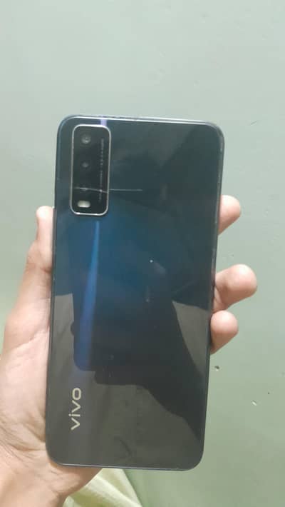 vivo y20  4GB RAM 64GB ROM 5000 mah battery