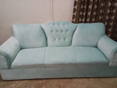 5 Seater Sofa Set – Elegant Design | Very Good Condition