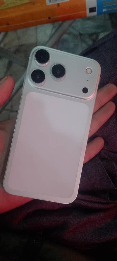 I phone xr converted 17 pro