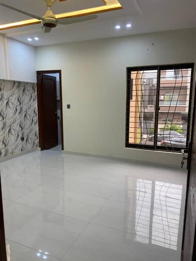 3 Marla Brand New House For Sale Near College Road
