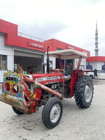 Massey Ferguson 240