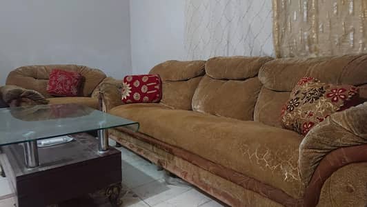 7 seater sofa set very less used almost new