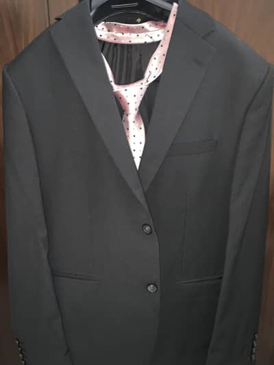 Charcole 3 pice suite in black colour for broom only one time used new