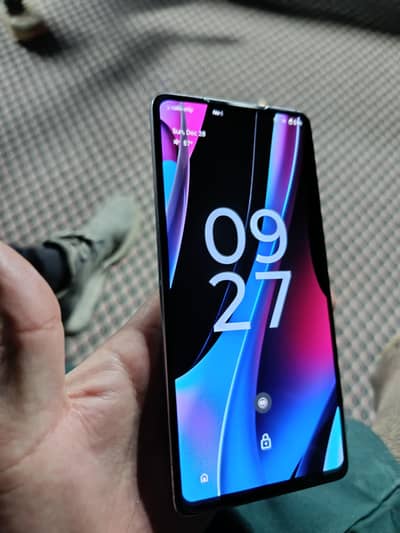 Motorola Edge 30 Pro 8/28 10/10