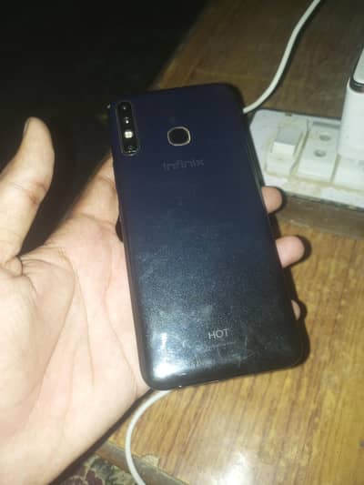 infinix Hot 8